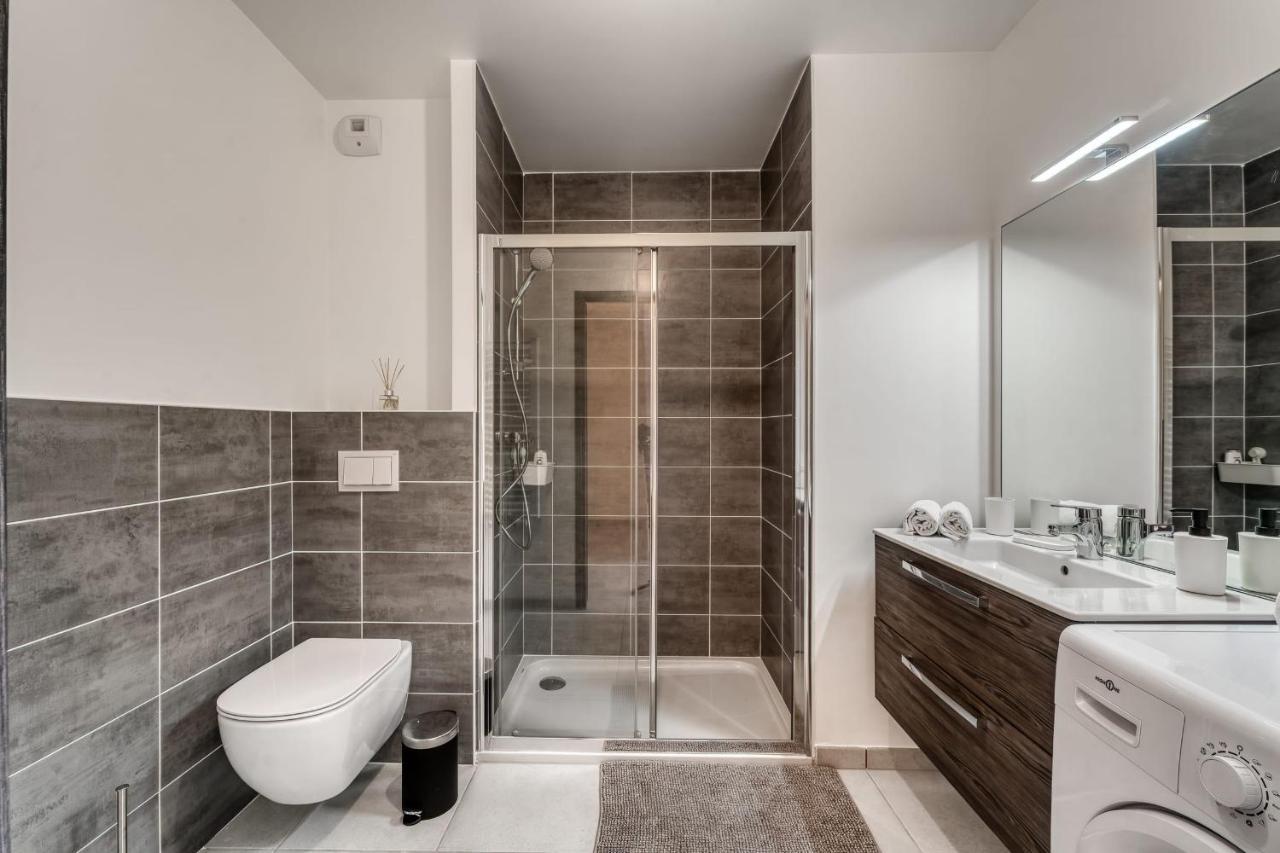 Emergence - Beautiful Studio For 2 People Balcony And Garage آنسي المظهر الخارجي الصورة