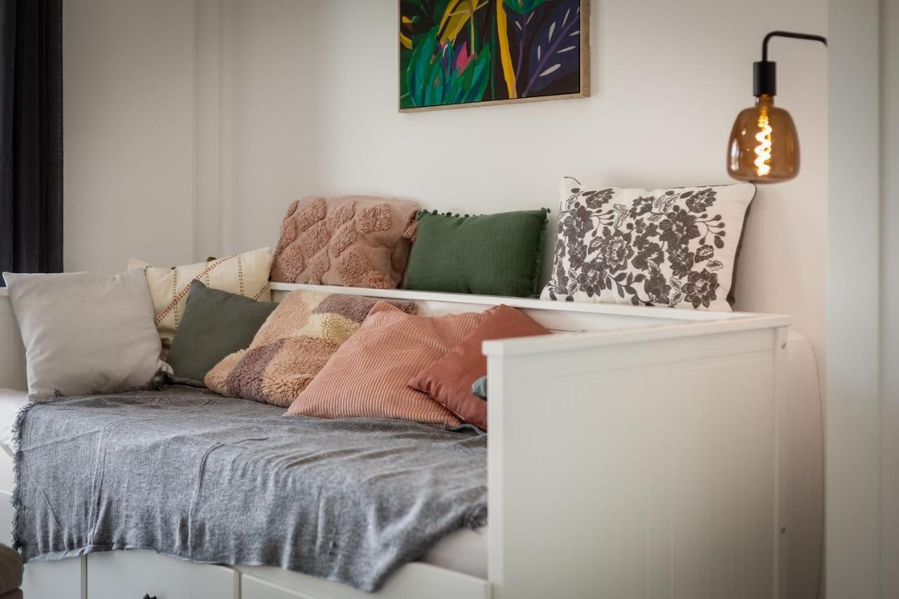 Emergence - Beautiful Studio For 2 People Balcony And Garage آنسي المظهر الخارجي الصورة